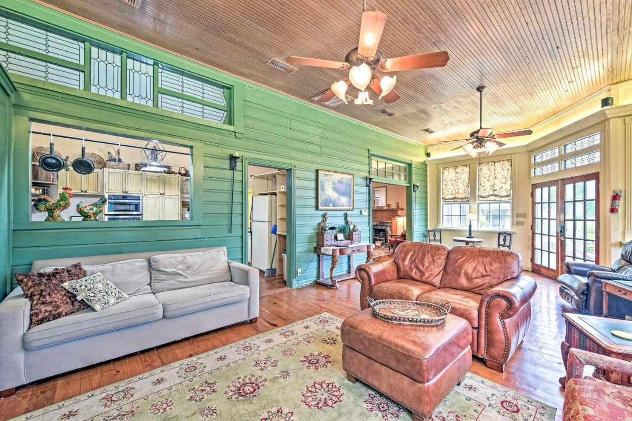 The Lilly House Historic Glen Rose Home With Porch! Exterior foto